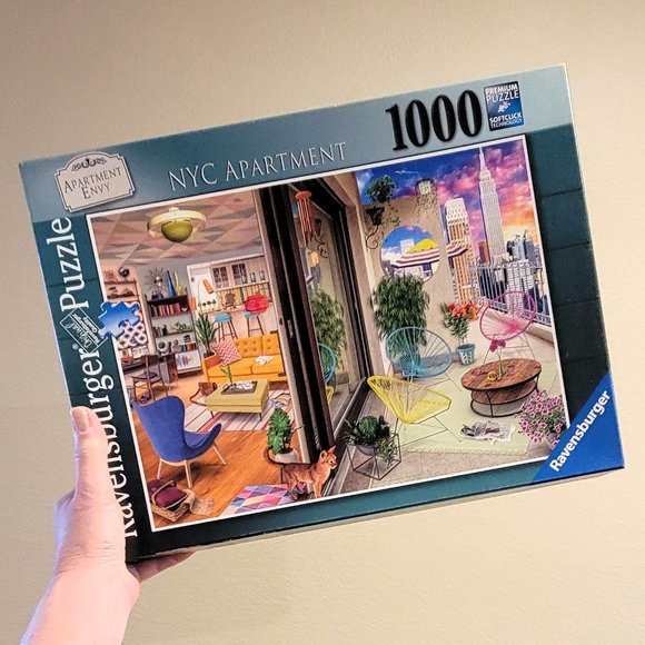 Ravensburger NYC APARTMENT Jigsaw Puzzle 1000 pieces Apartment Envy Series - Picture 1 of 7